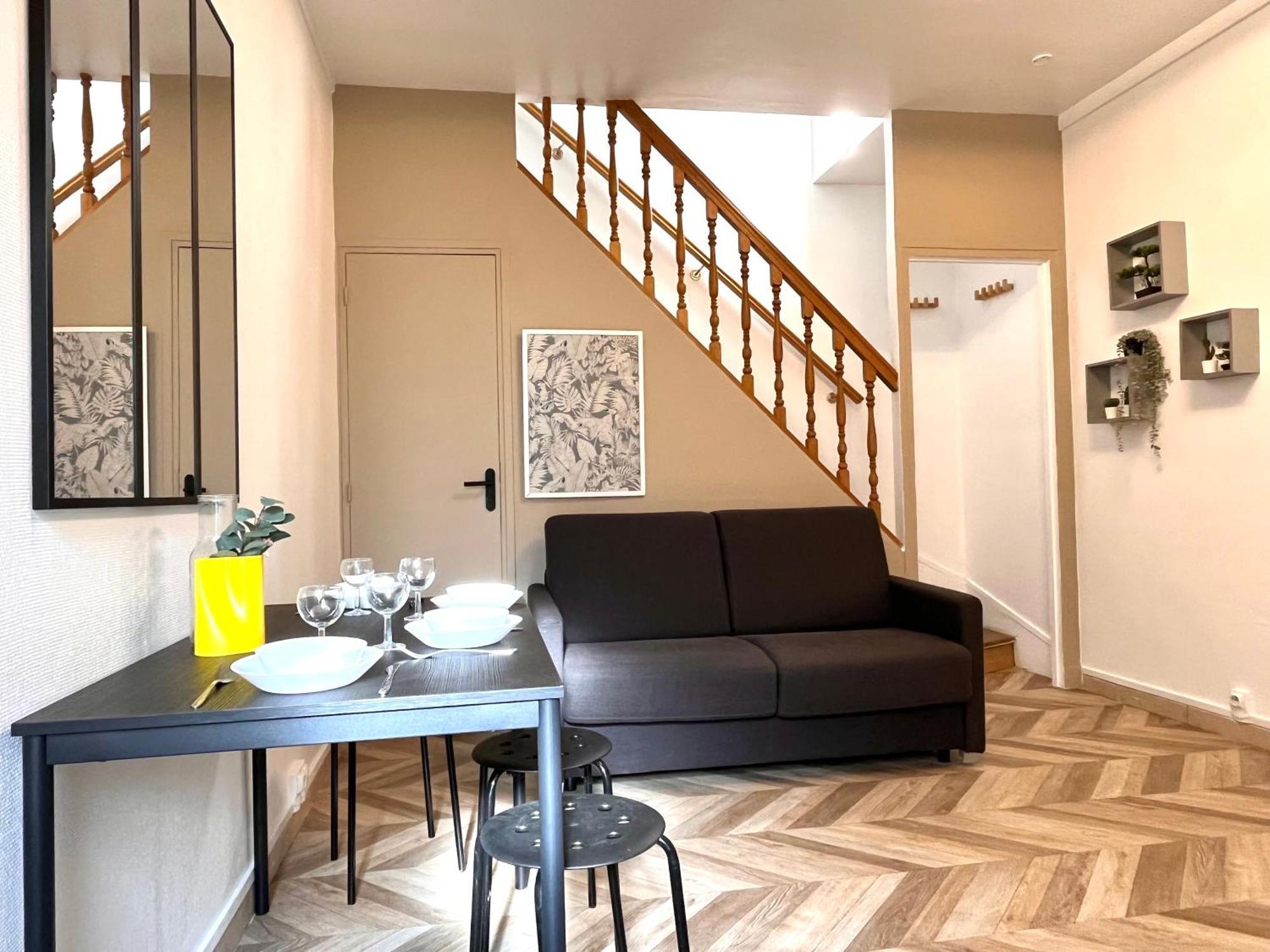 #2 Charmante Maison A 4 Min Metro 9 Bagnolet Eksteriør billede